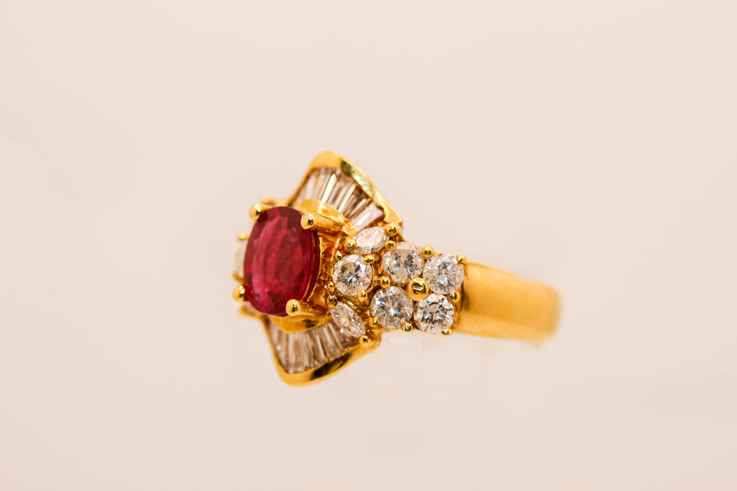 18K Gold Diamond Ruby Ring