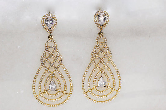 18K Gold Dangling Earring
