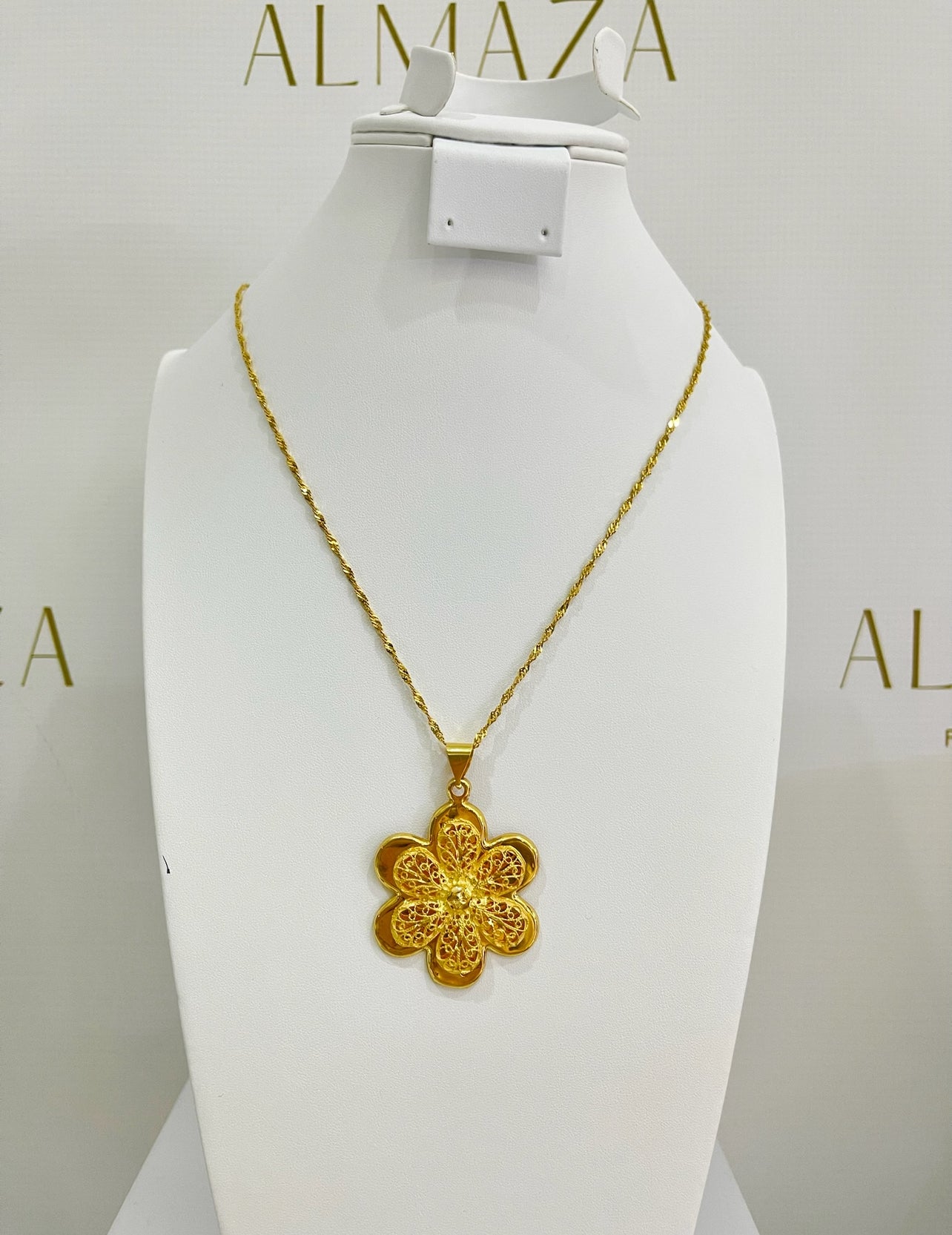 21K Gold Flower Necklace
