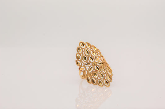 21K Gold Ornate Oval Ring