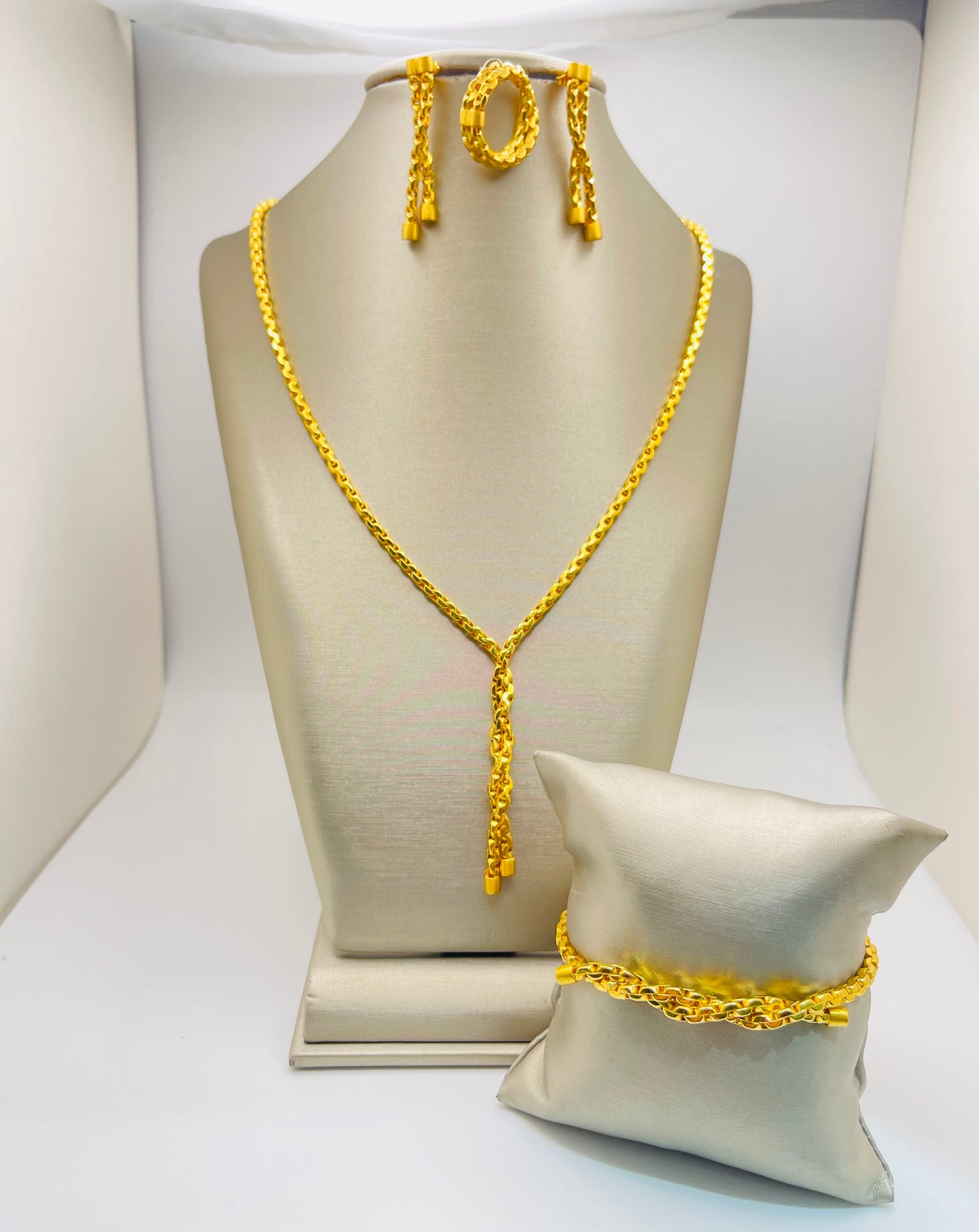 21k Gold Himo set