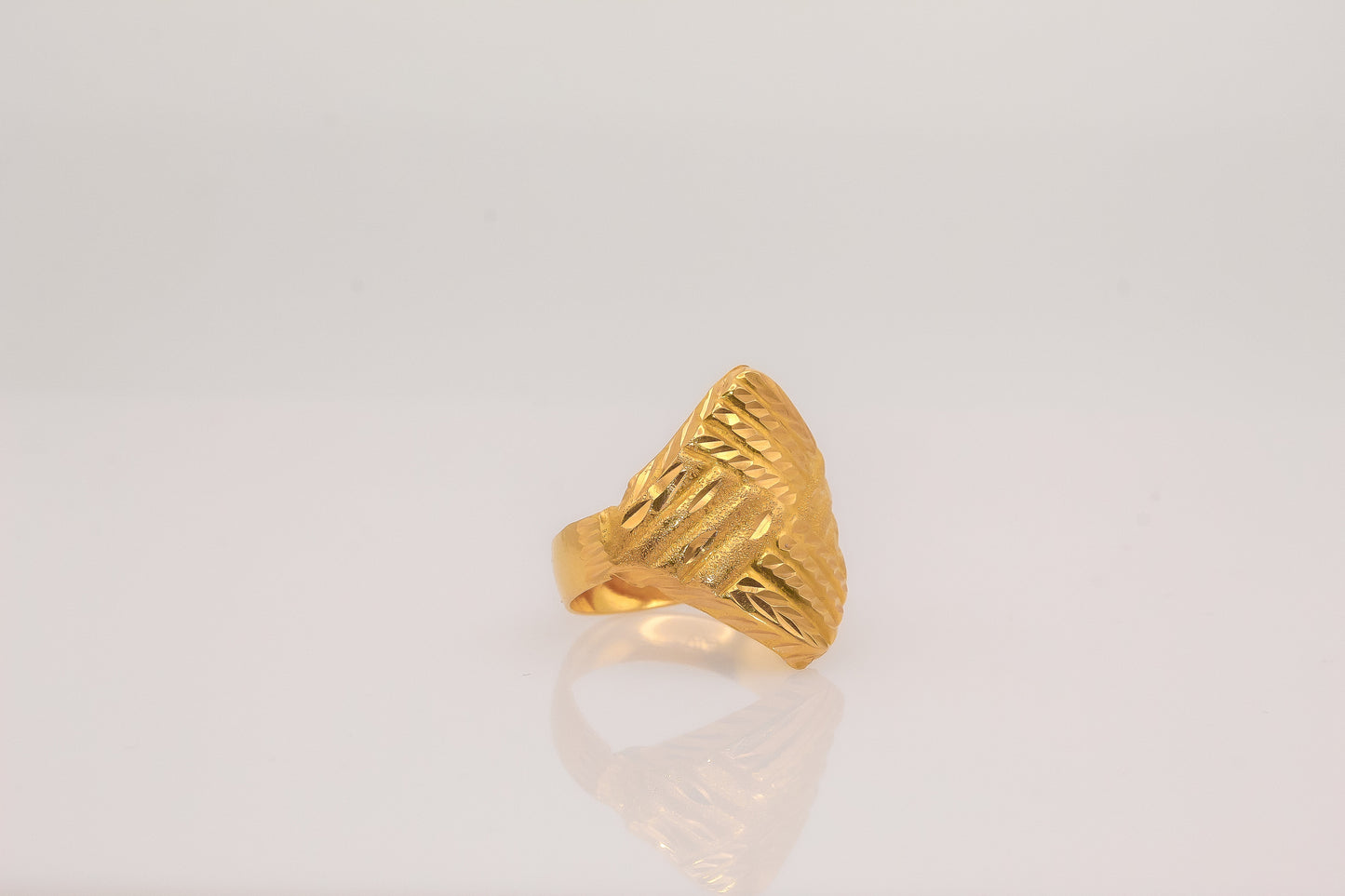 21K Gold Geometric Design Ring