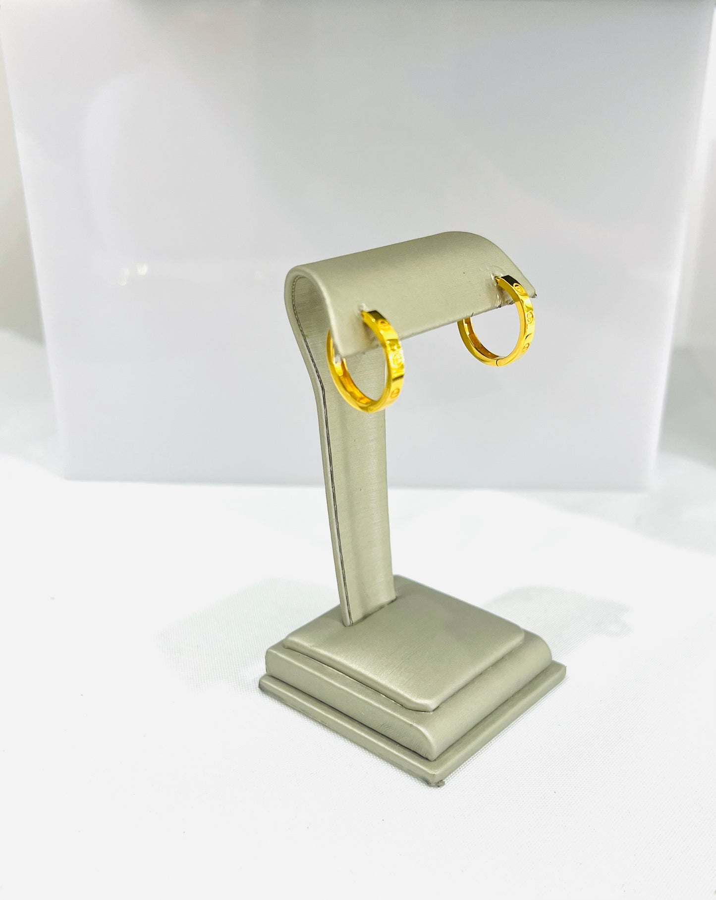 21K Gold Small Hoop Earrings