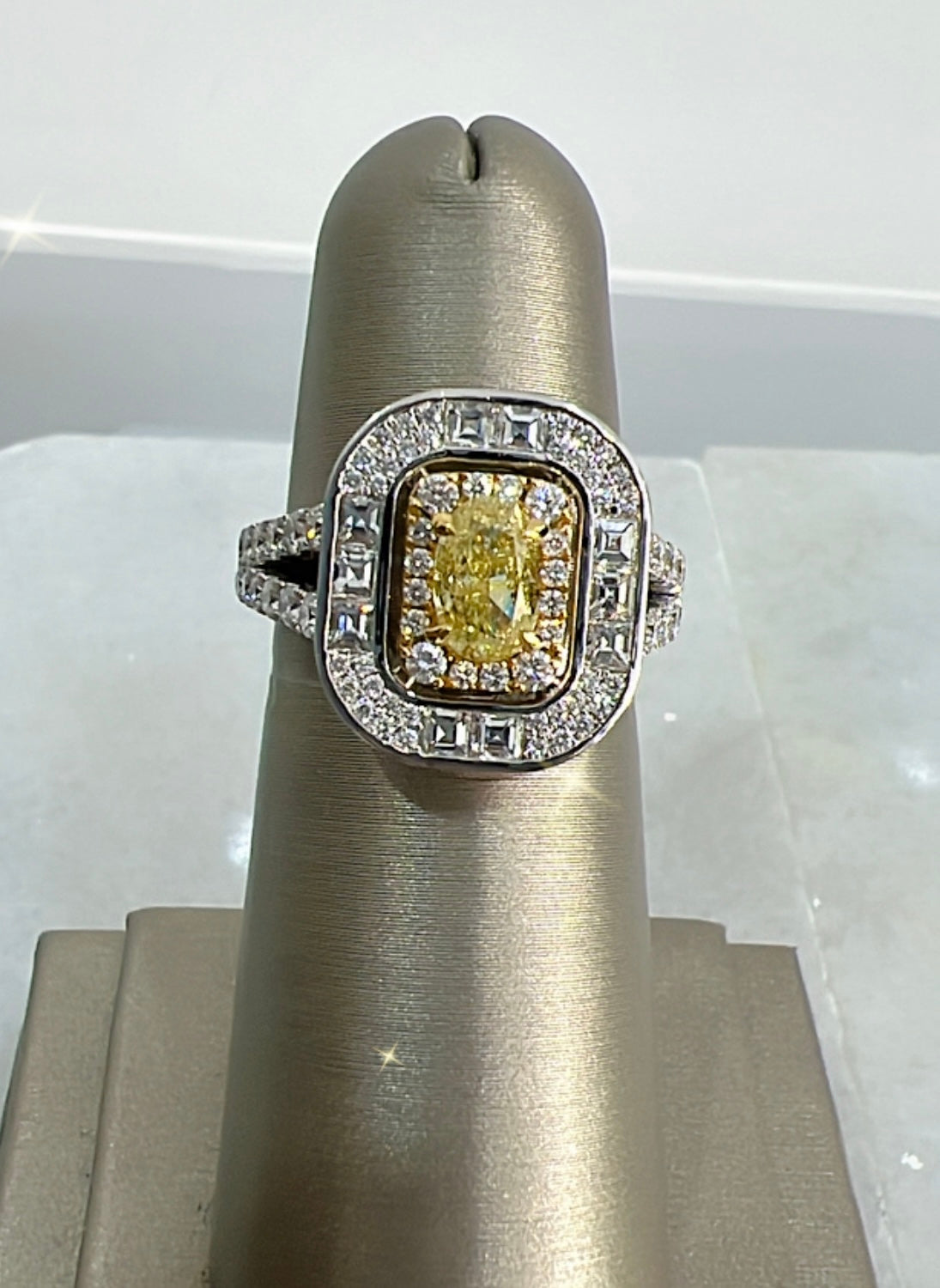18k White Gold 1.87 Carat Diamond Ring