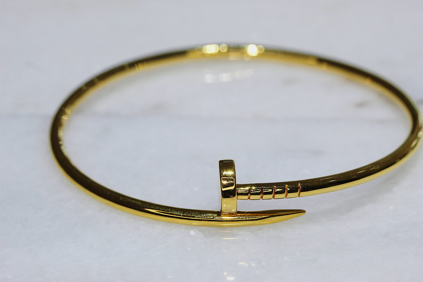 21k Gold Bangle Bracelet