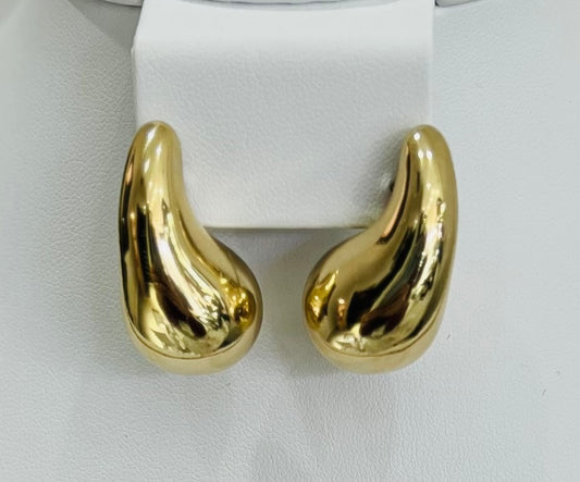 18K Gold Tear Drop Earrings