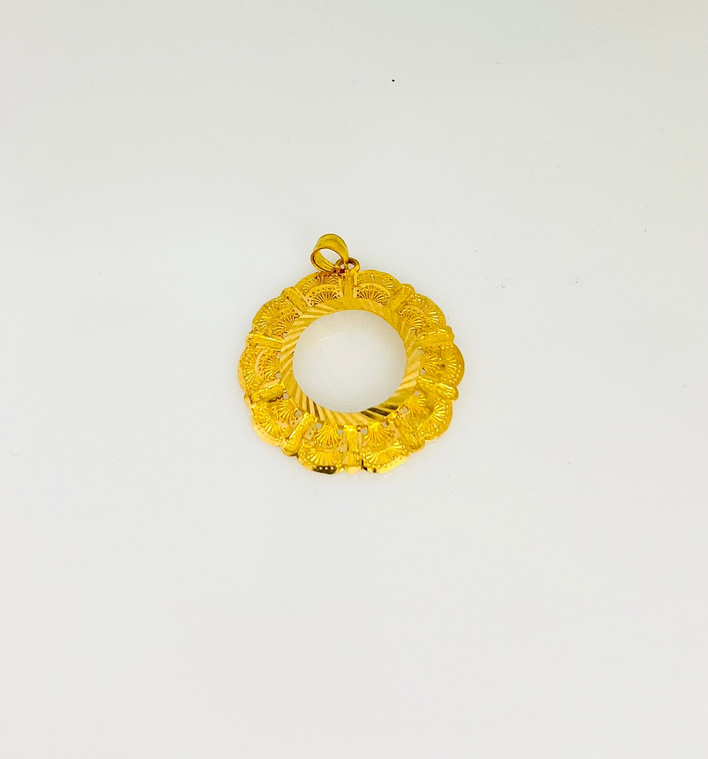 21K Gold Coin Frame Pendant