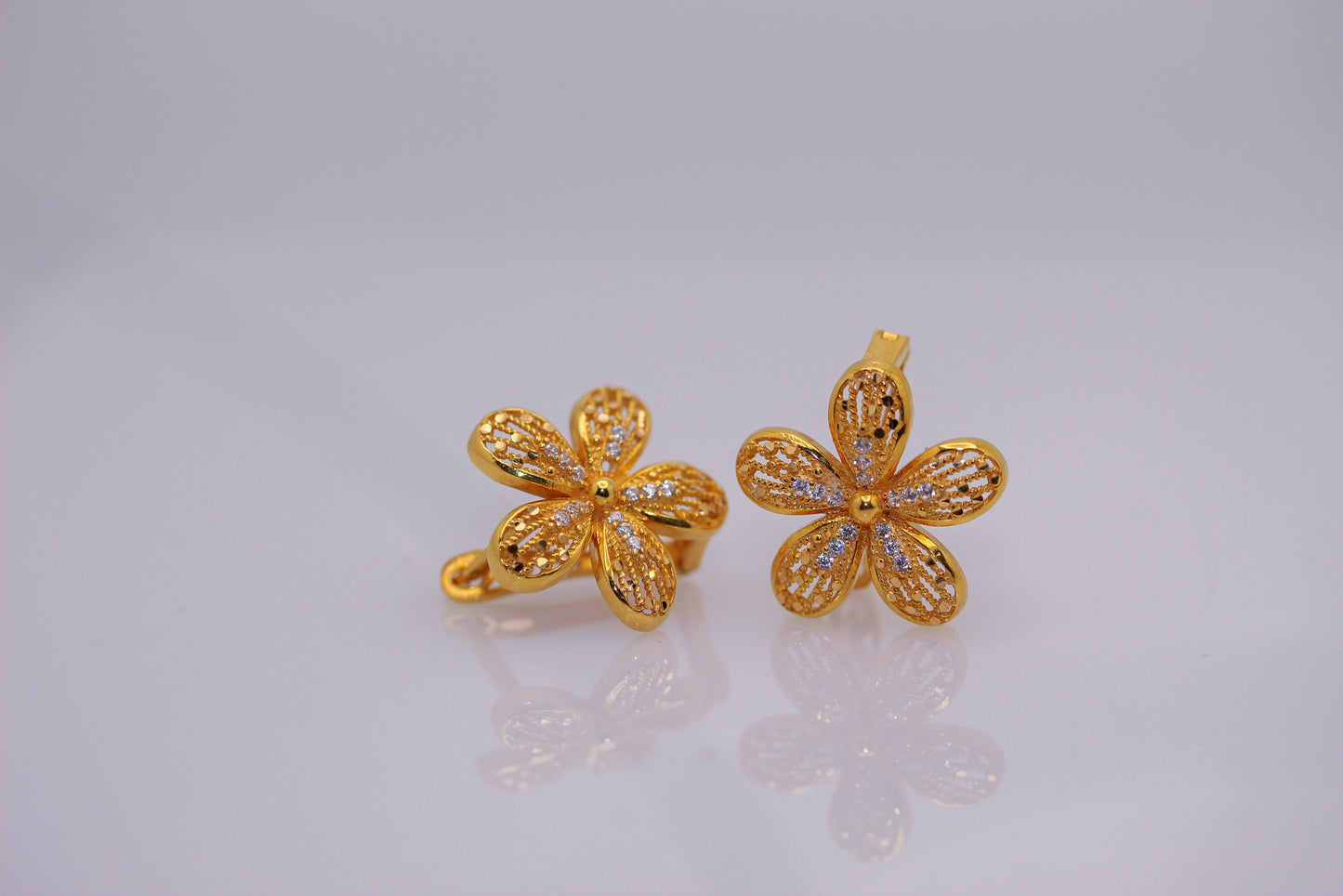 21K Gold Flower Earrings