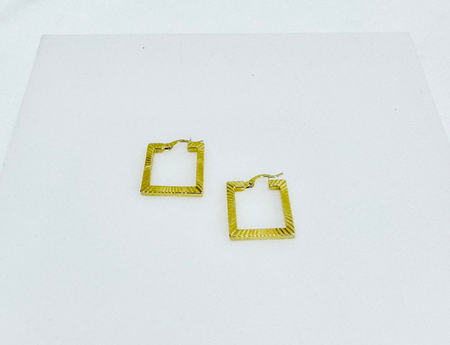 14k Gold Square Earrings