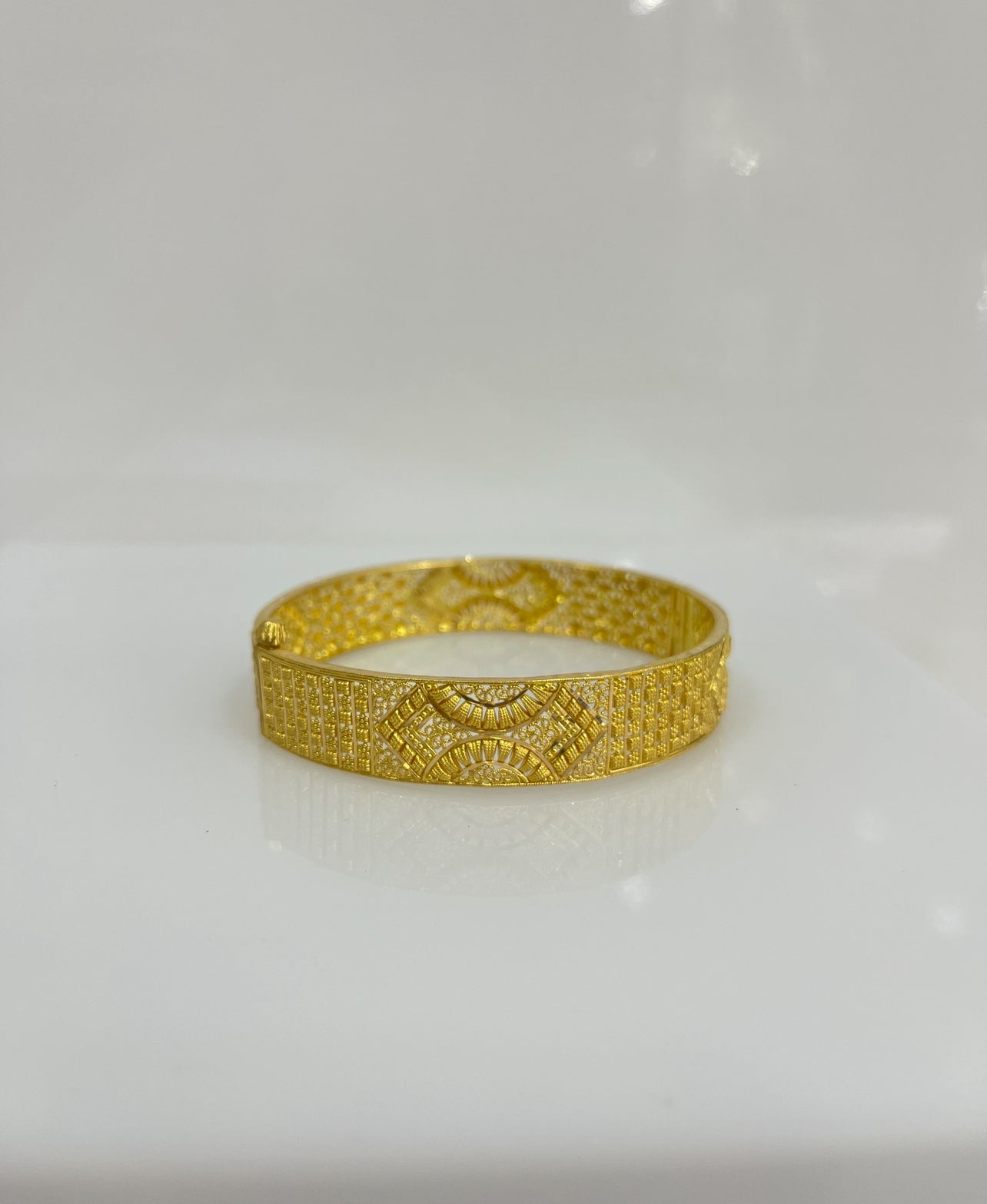 21K Gold Indian Style Bangle