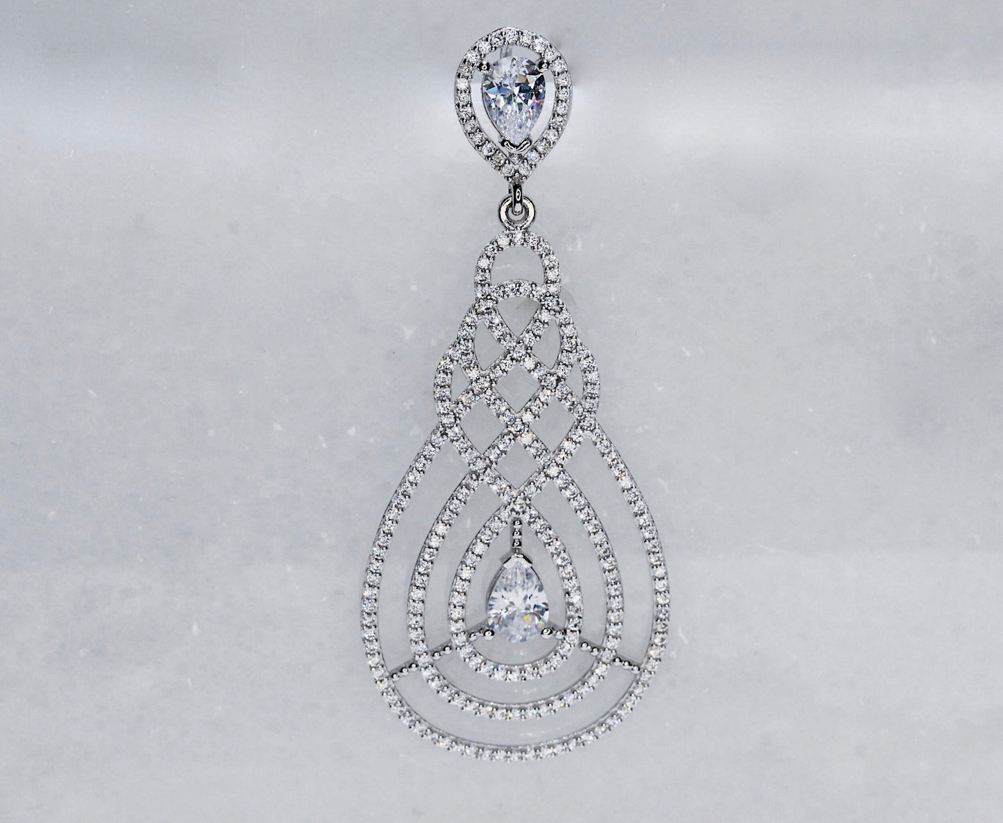 18K White Gold Pendant