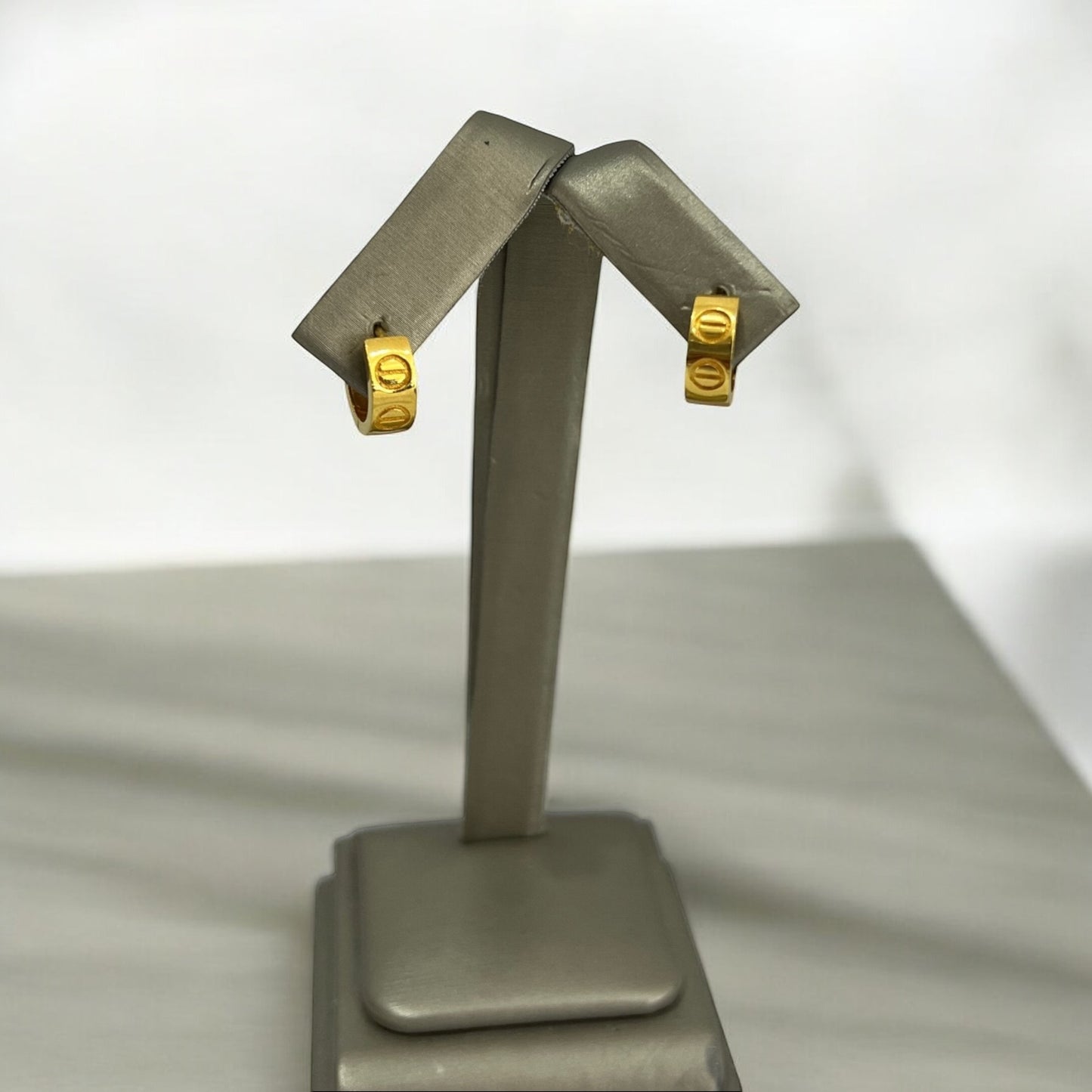 21K Small Cuff Earrings