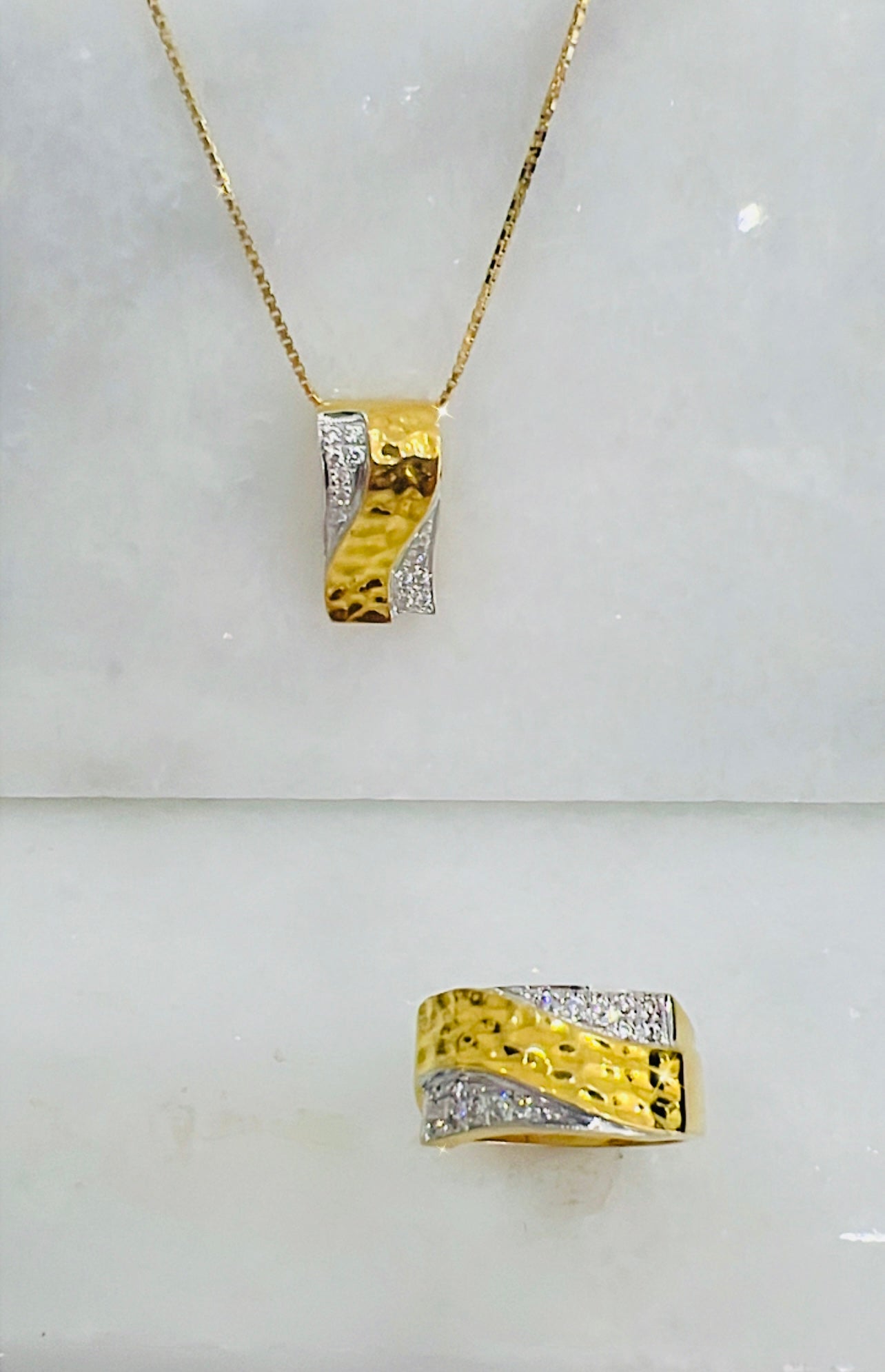 18k Gold Necklace Set