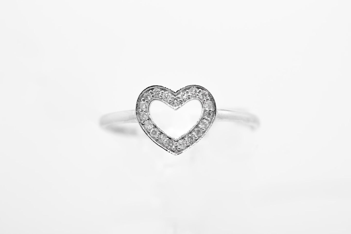 14K White Gold Diamond Heart Ring