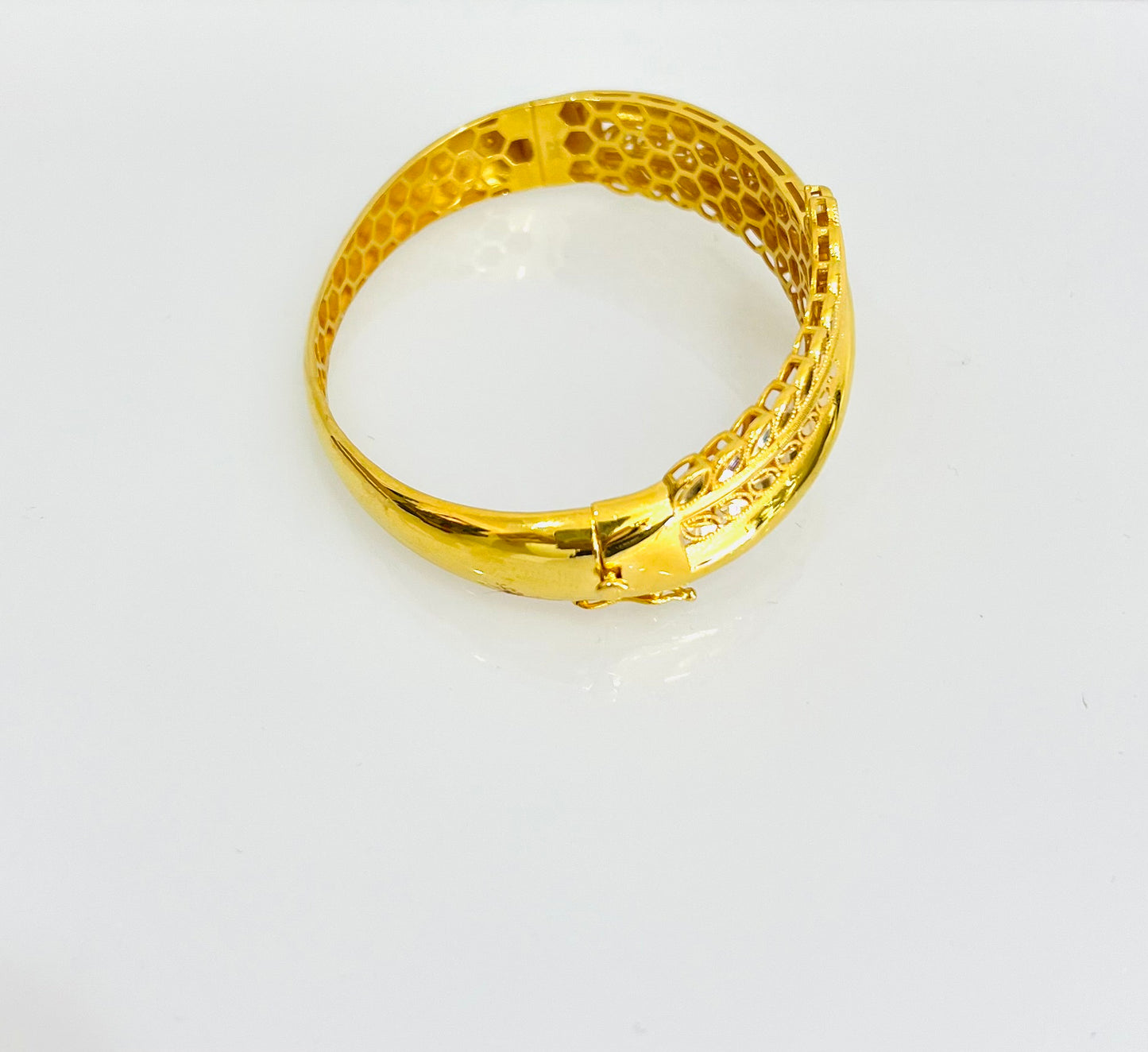 21k Gold Leaf Bangle Bracelet