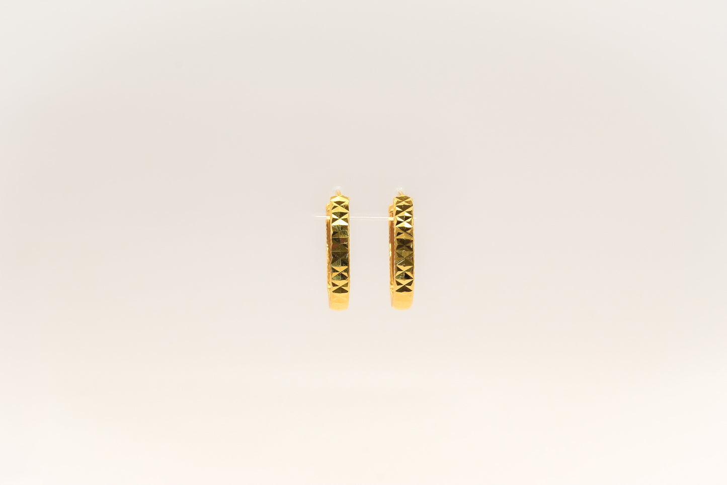 21K Gold Oval Small Hoop Earrings