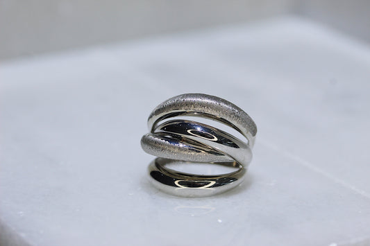 18K White Gold Ring