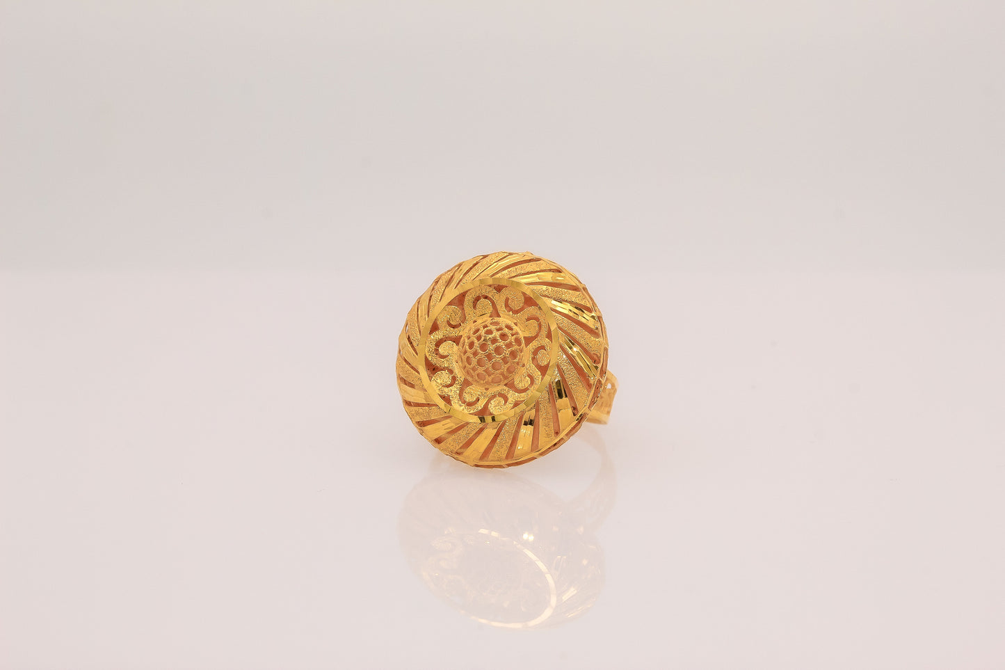 21K Gold Round Ring