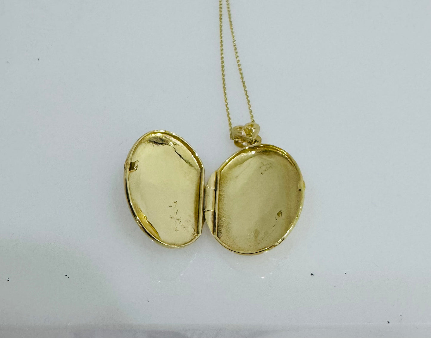 14K Gold Oval Locket Necklace