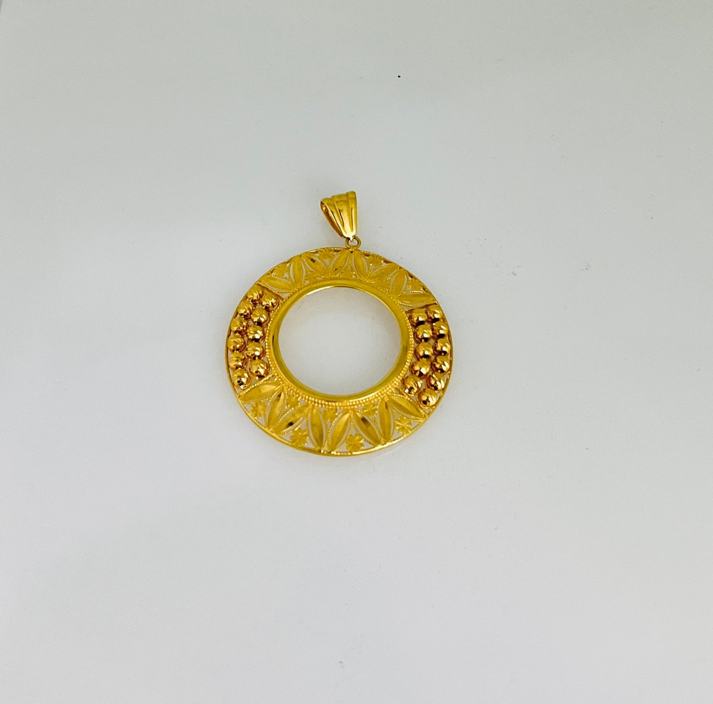 21K Gold Coin Frame Pendant