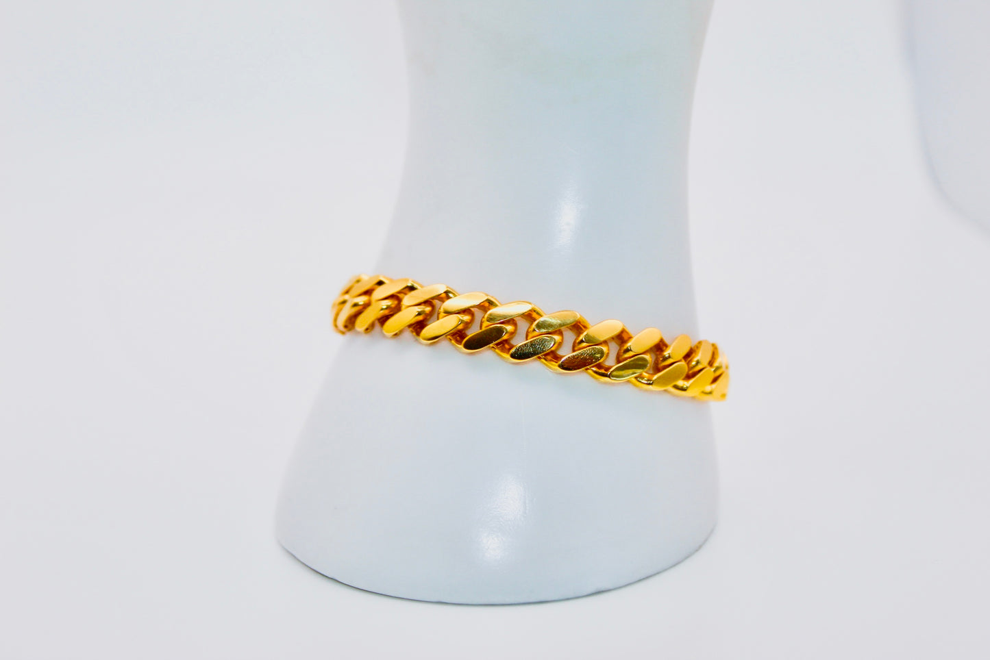 21K Gold Cuban Link Bracelet