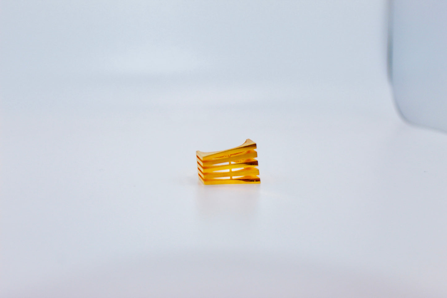 21K Gold Geomagnetic Ring