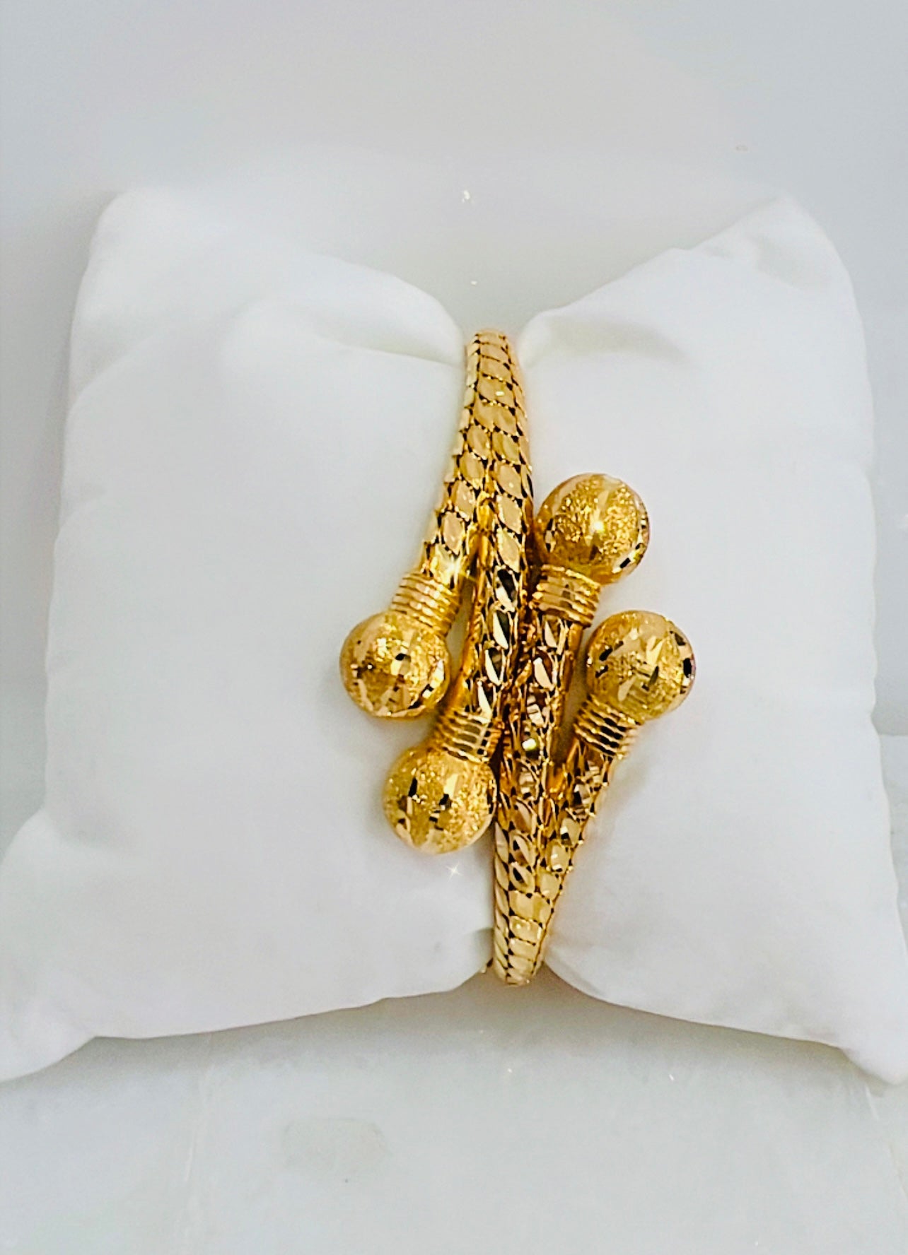21k Gold Bangle Bracelet