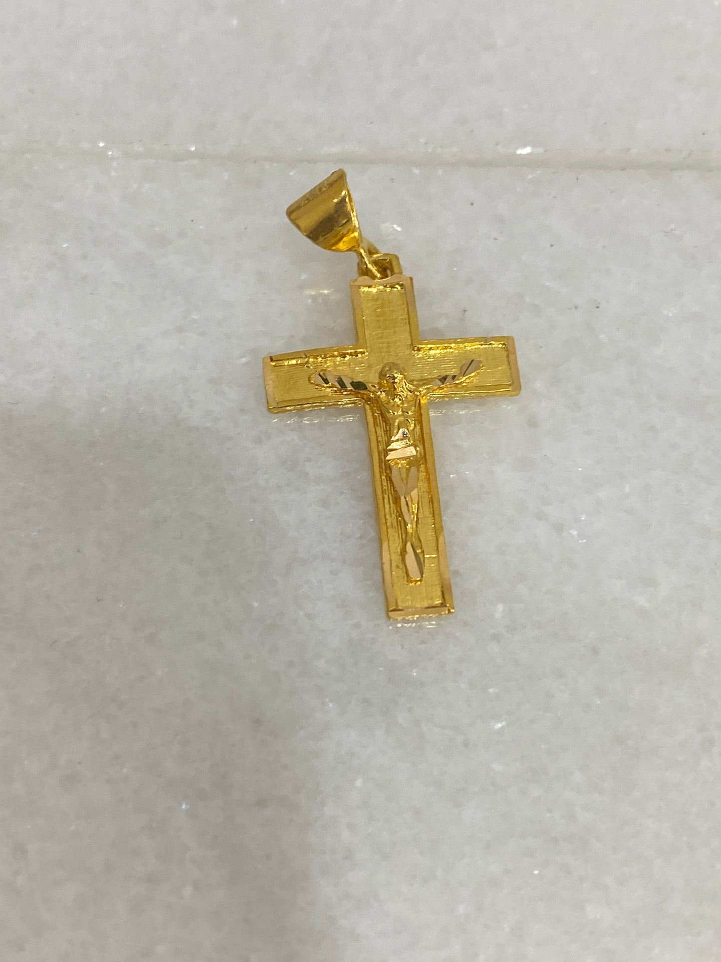 21K Gold Crucifix Cross Pendant