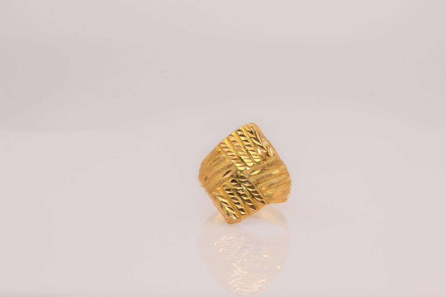 21k Gold Geometric Design Ring
