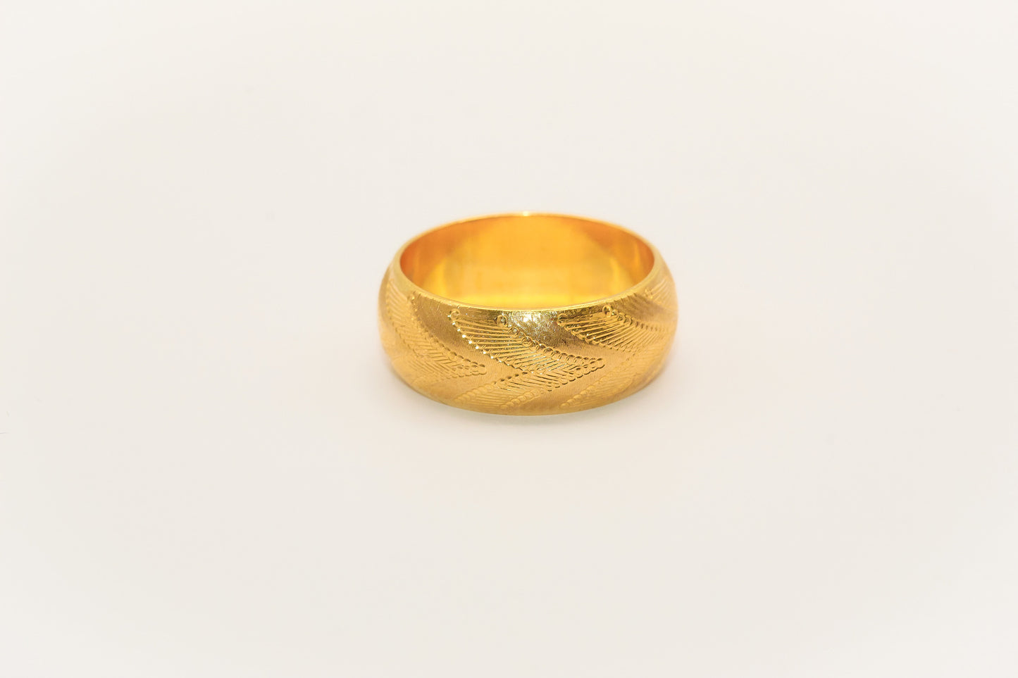 21K Gold Comfort Fit Band