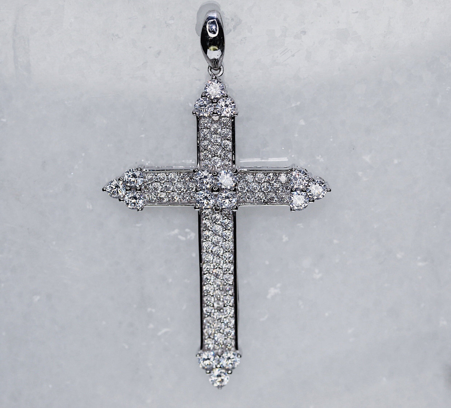 18K White Gold Cross Pendent