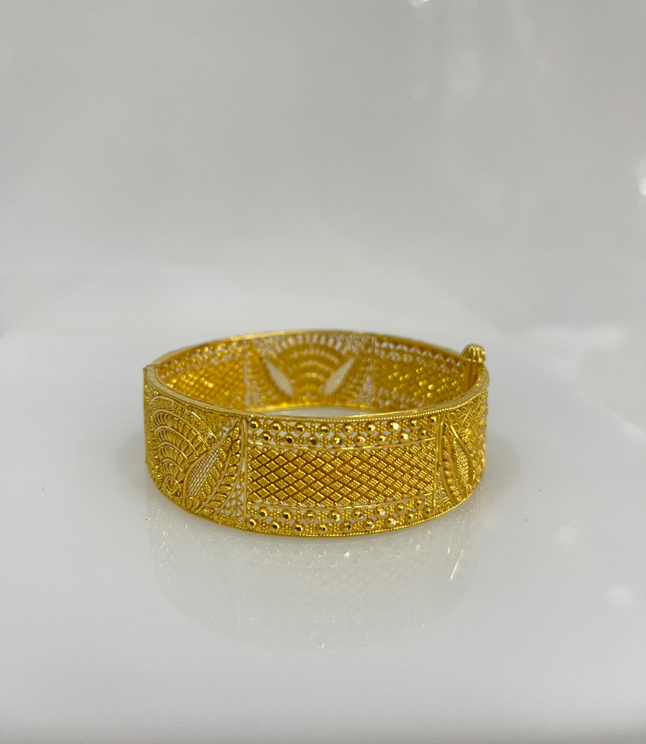 21K Gold Indian Style Bangle