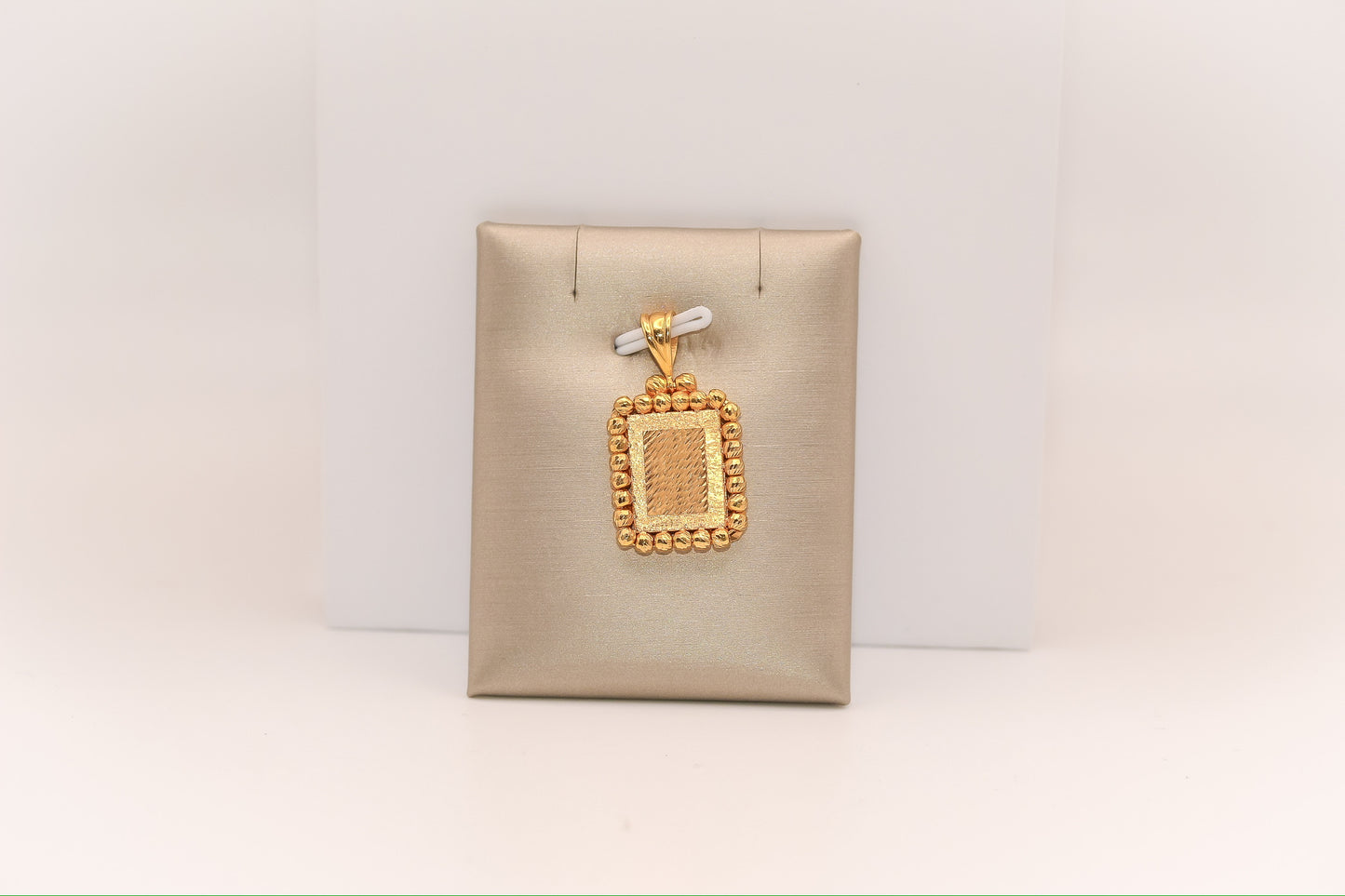 21K Gold Himo Square Pendant