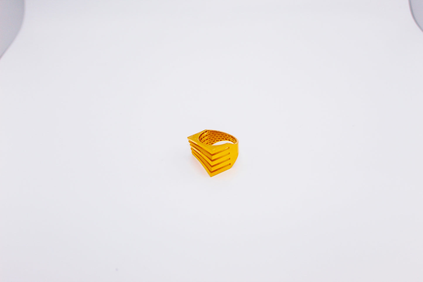 21K Gold Geomagnetic Ring