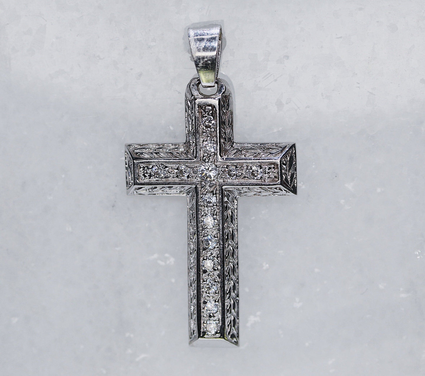 18K White Gold Cross Pendant