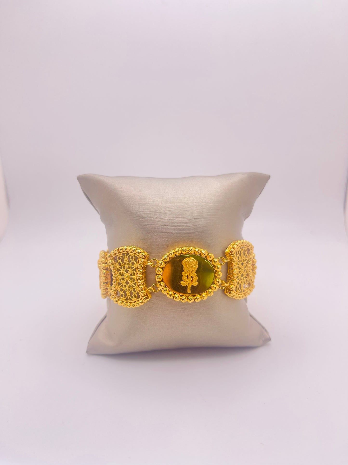 21K Gold Himo Rose Bracelet