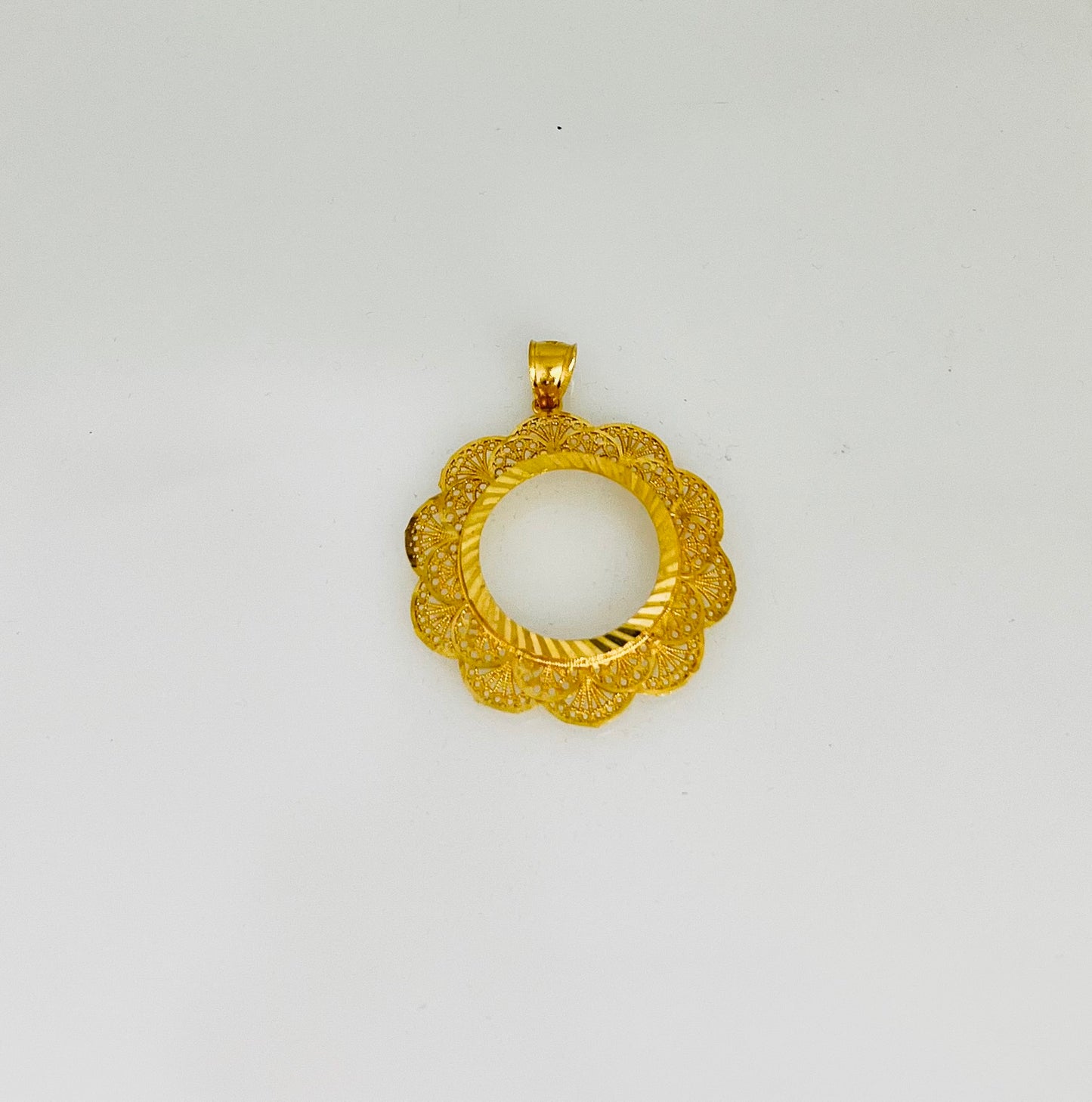 21K Gold Coin Frame Pendant