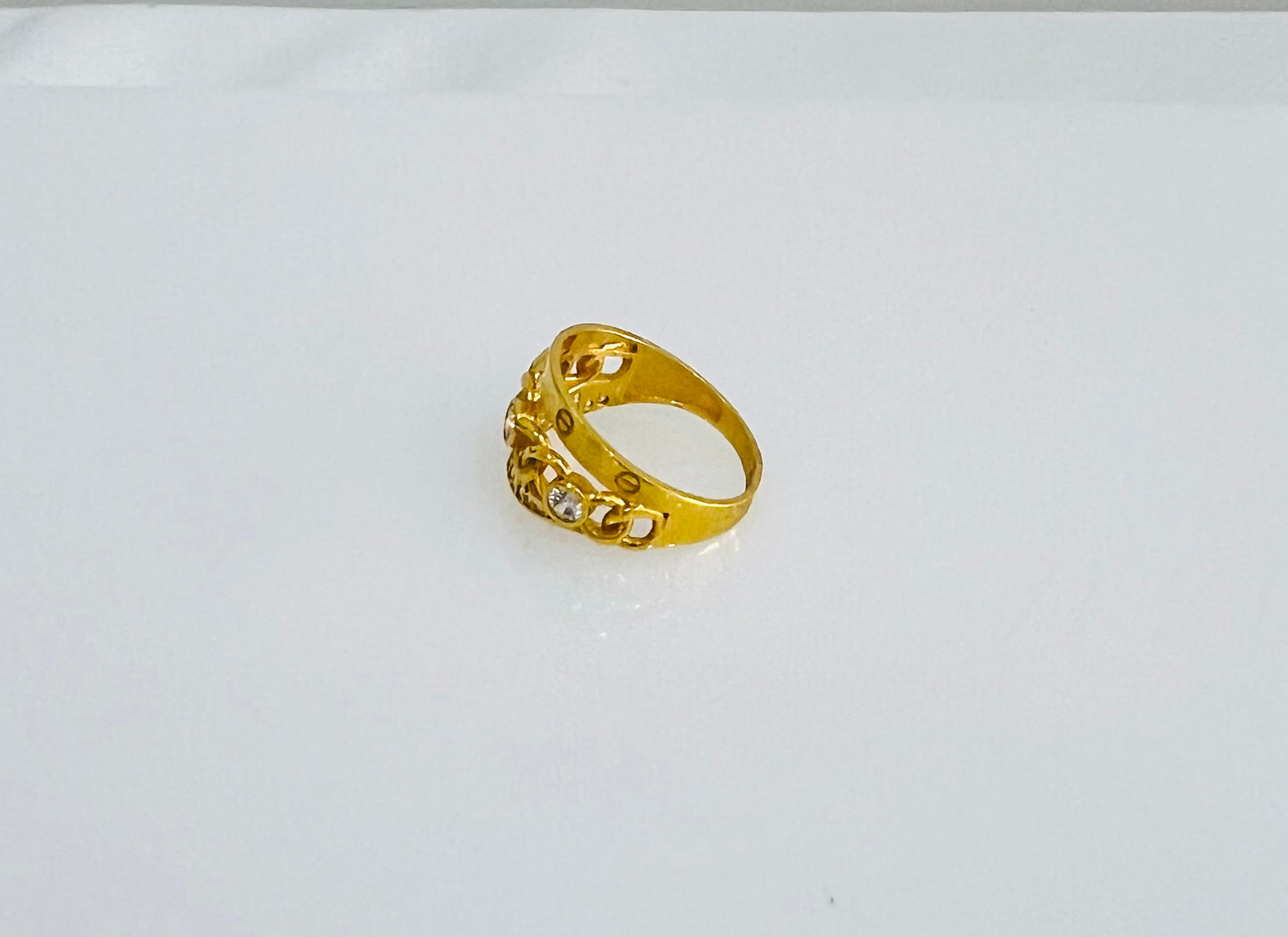 21K Gold Staked Ring