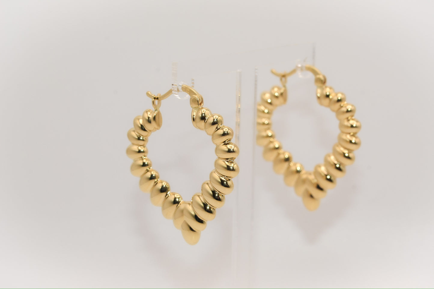 18K Gold Heart Hoop Earrings