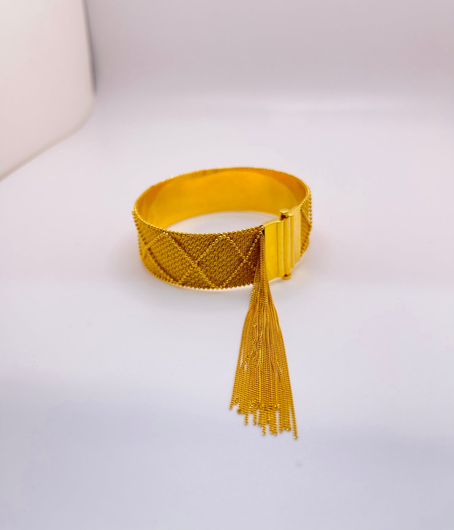 21K Gold Bangle Bracelet