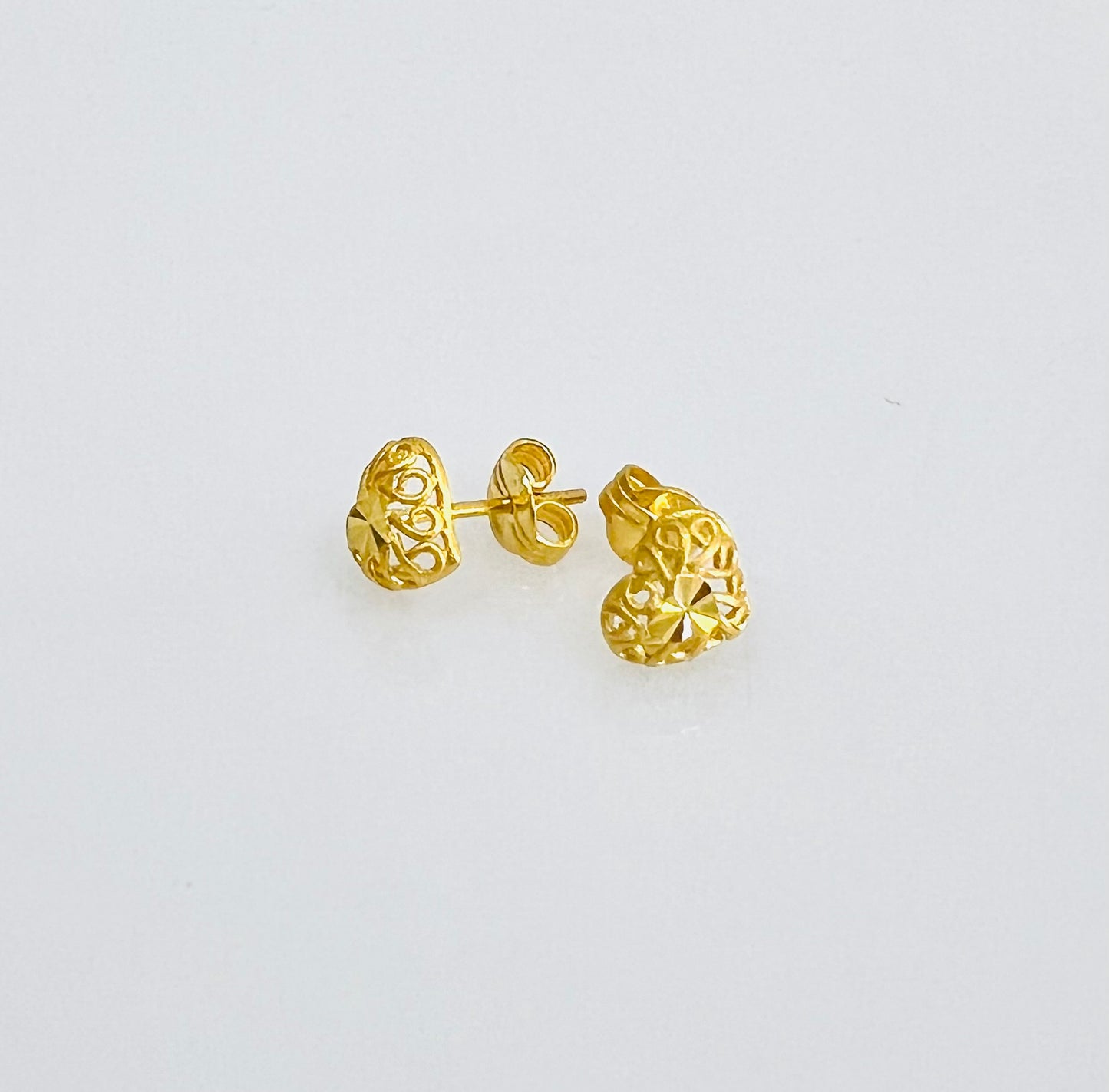 21K Gold Filigree Heart Earrings