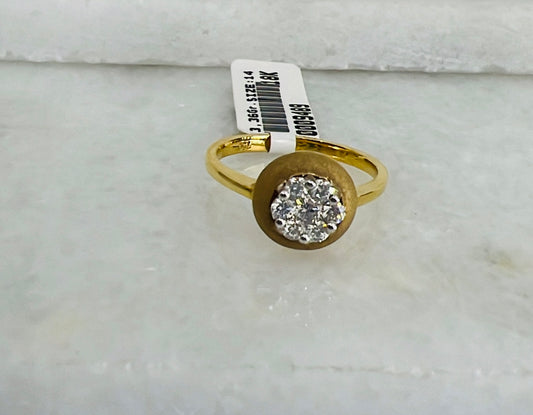 18K Gold Diamond Ring
