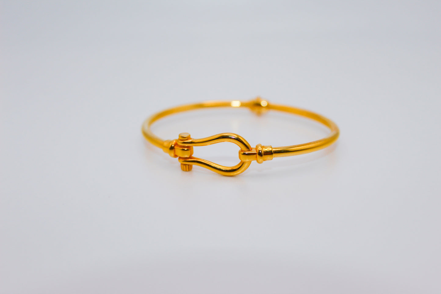 21K Gold Buckle Bangle Bracelet