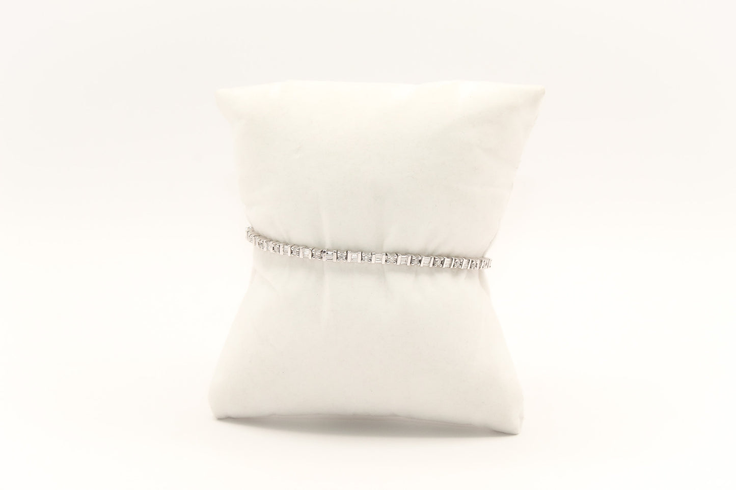 14K White Gold Diamond Tennis Bracelet