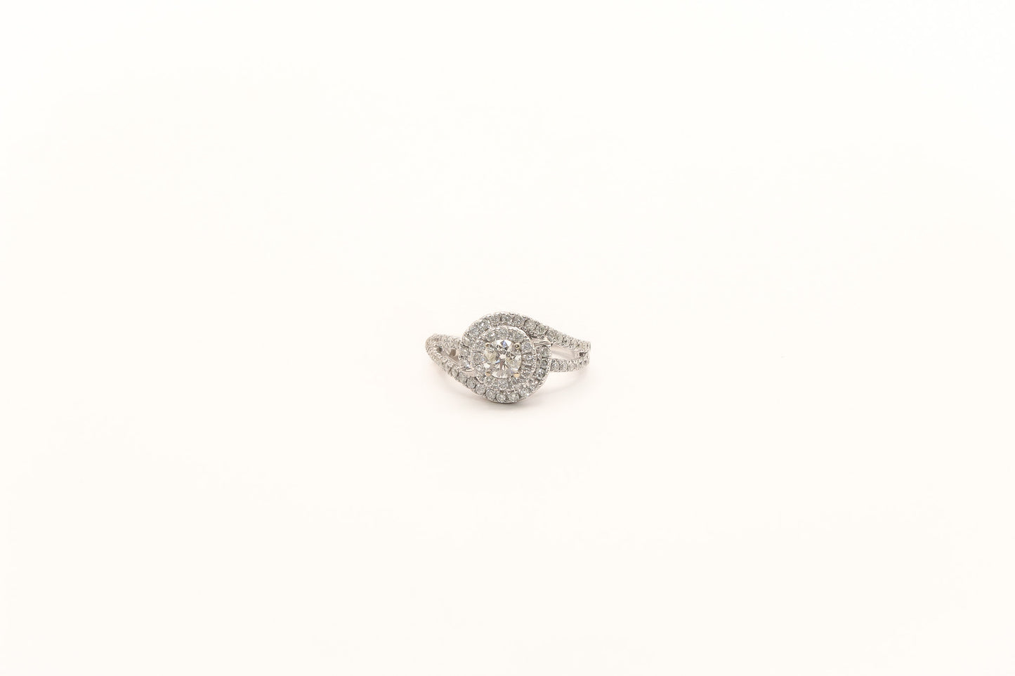 14K White Gold Diamond Ring