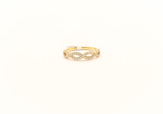 18K Gold Diamond Ring