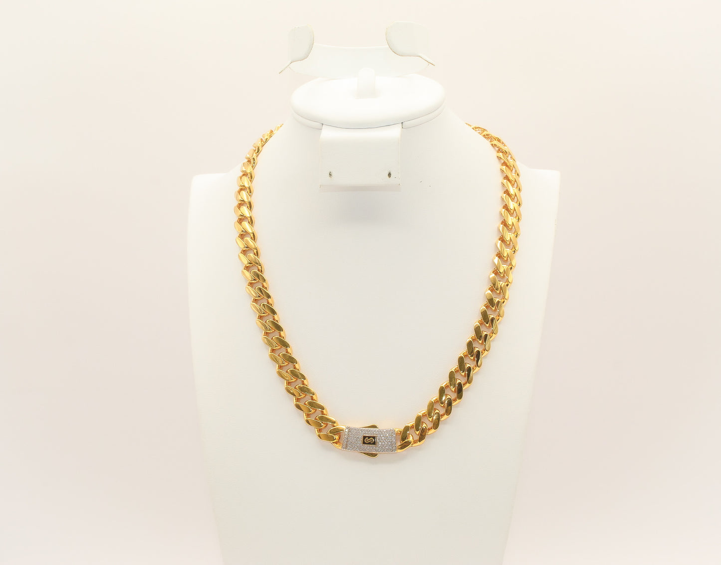 21K Gold Monaco Chain