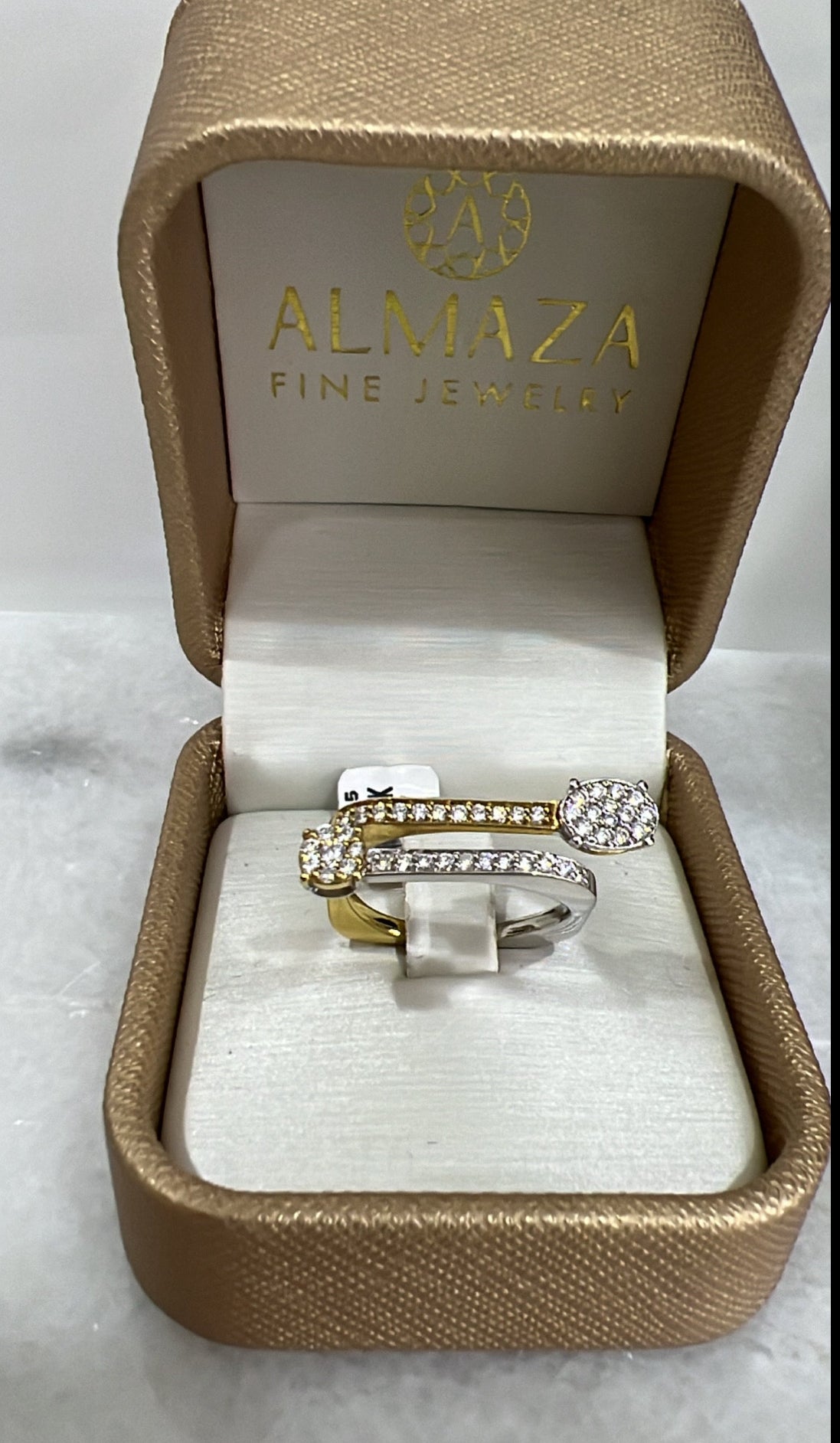 18K Gold Two Tone Diamond Ring