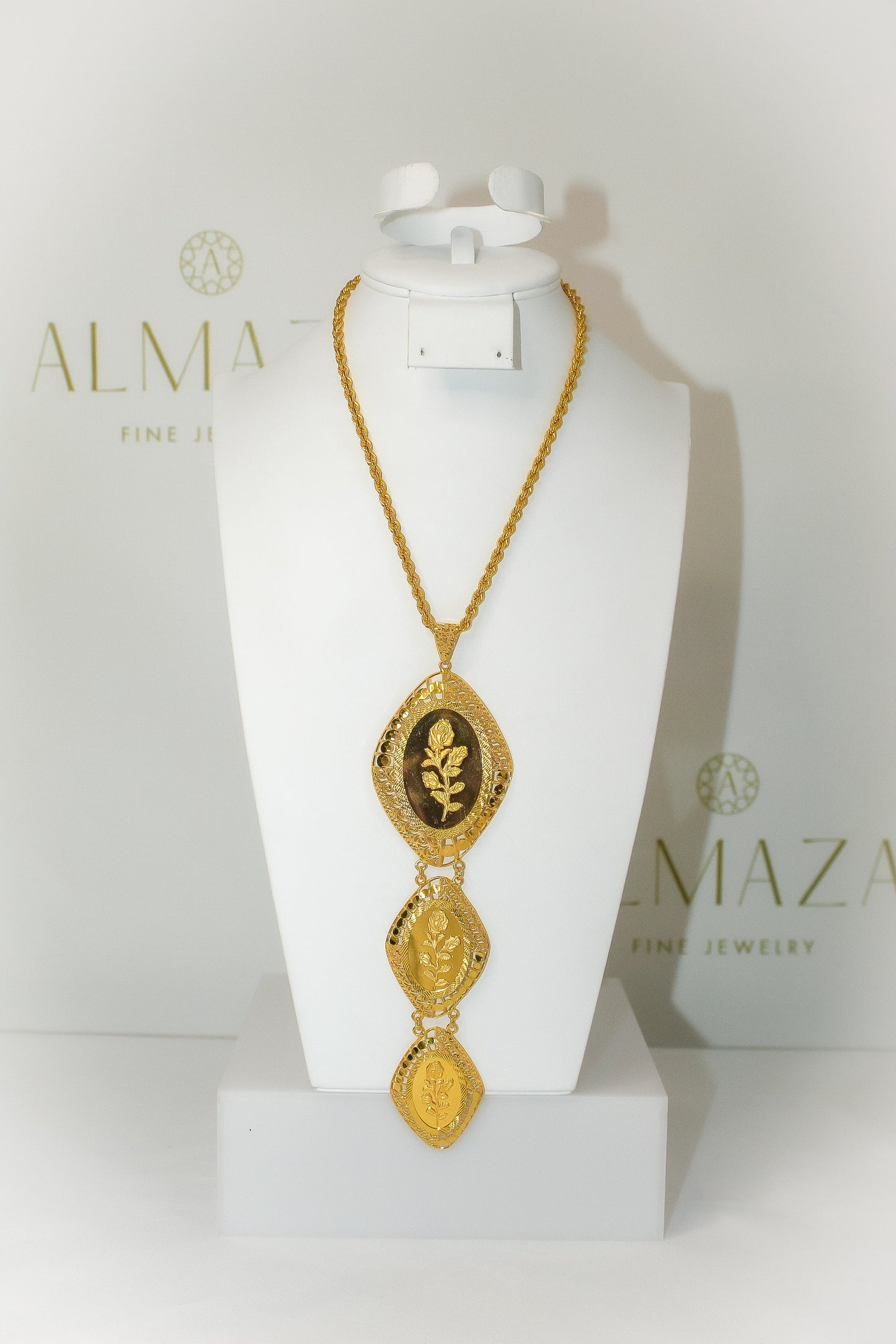 21K Gold 3 Tier Pendant