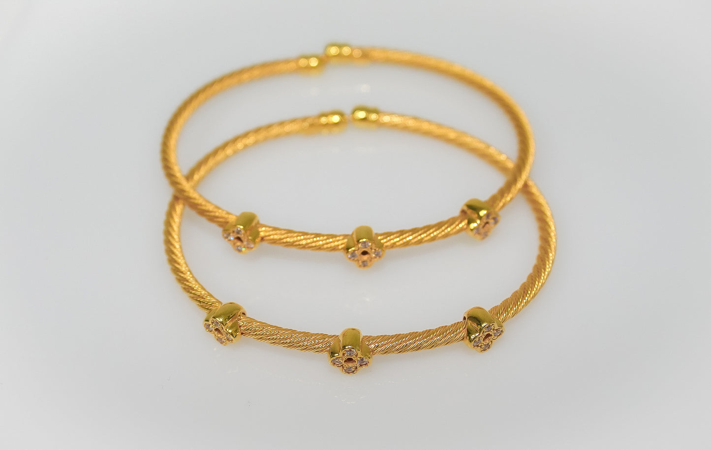 21K Gold Studded Flower Bracelets